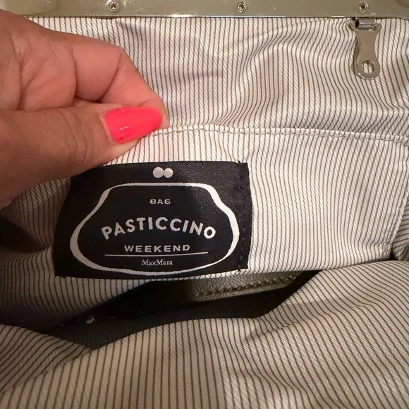 Medium Sheepskin Pasticcino Bag. Dark Green - Picture 3 of 8